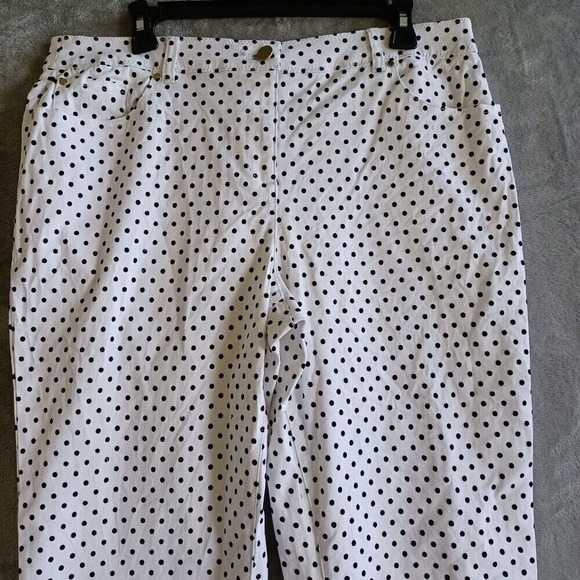 Chicos Sz 2 / 12 Ankle Pants Polka Dot Straight Leg White Black Casual‎ Classic - Picture 9 of 13